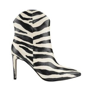 NEW Marc Fisher Revati Off White & Black Zebra Snake Embossed Booties